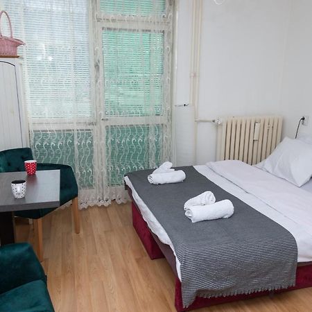Apartman Panorama Glavna Ulica 우지체 외부 사진