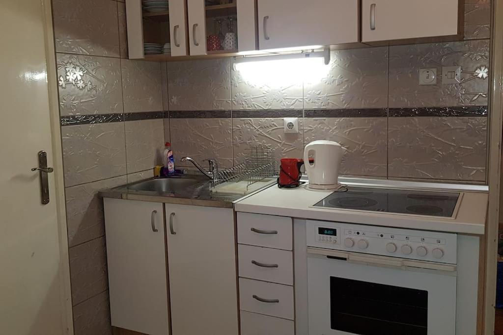 Apartman Panorama Glavna Ulica 우지체 외부 사진