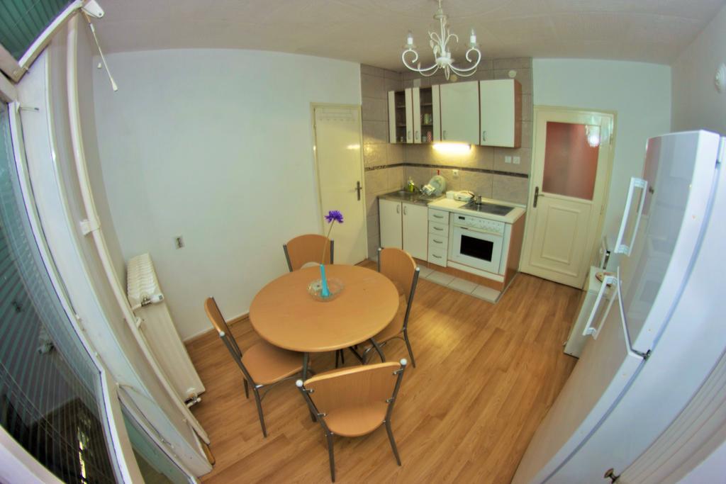 Apartman Panorama Glavna Ulica 우지체 객실 사진